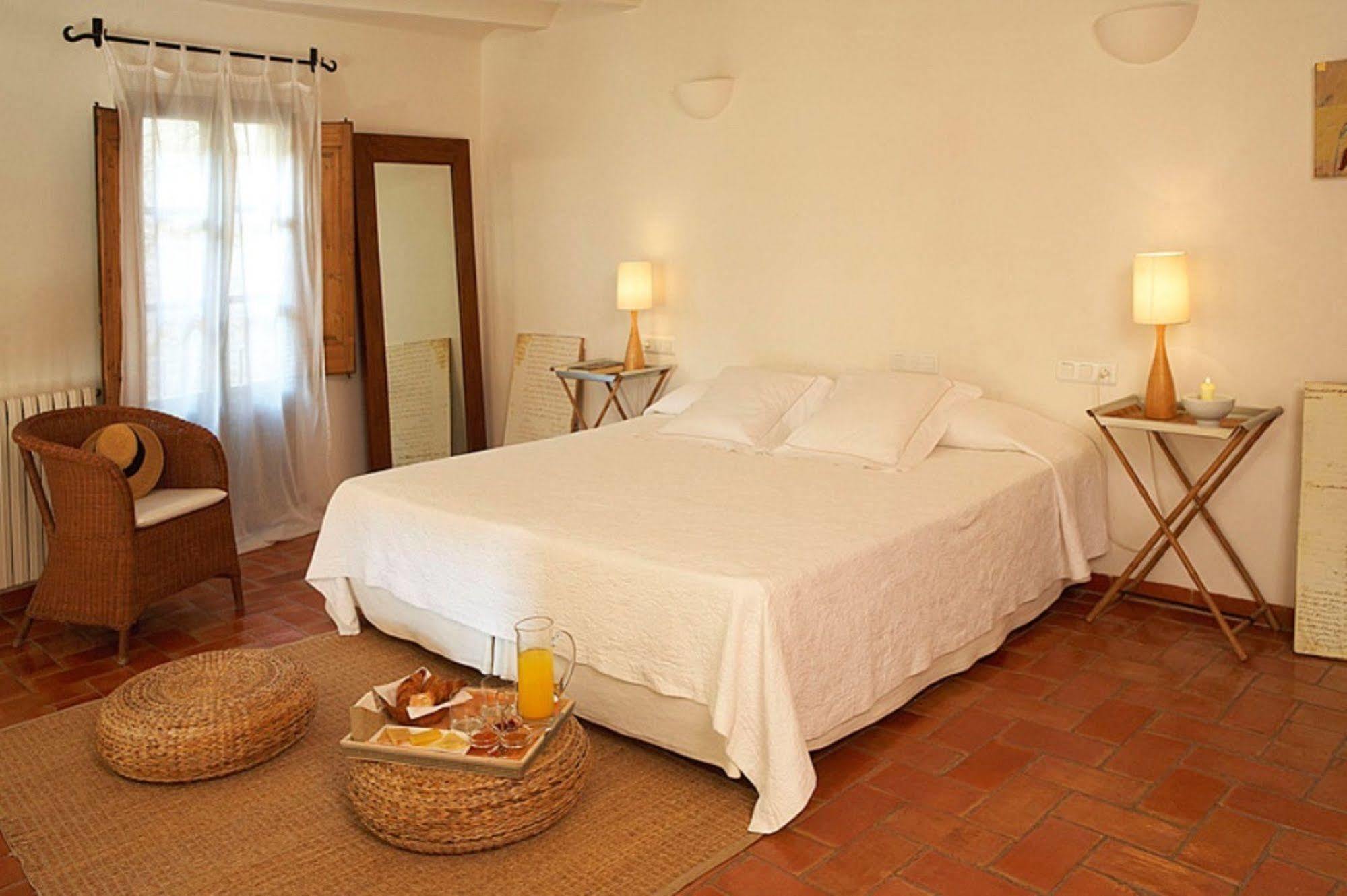 Hotel La Placa Madremanya Exteriér fotografie